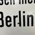 Warnschilder aus West-Berlin (Originalität ist fotodokumentiert) aus Zeiten vor dem Mauerbau (Nur Verleih - Kein Verkauf)