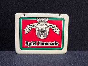 Engelhardt Brauerei Berlin - Charlottenburger - Apfel-Limonade  (Zapfhahnschild OHNE Kette)