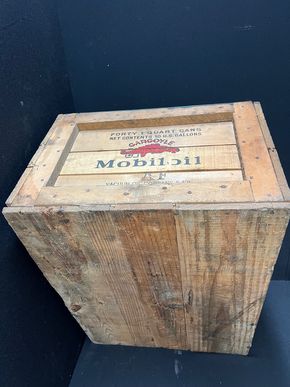 Mobiloil Holzkiste für „Forty 1 Quart Cans“ (Belgien 1930/1950)